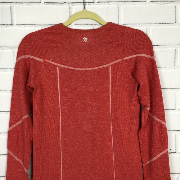 Athleta Embodiment Top Shirt Thumbholes Fire Red S - Picture 6 of 6
